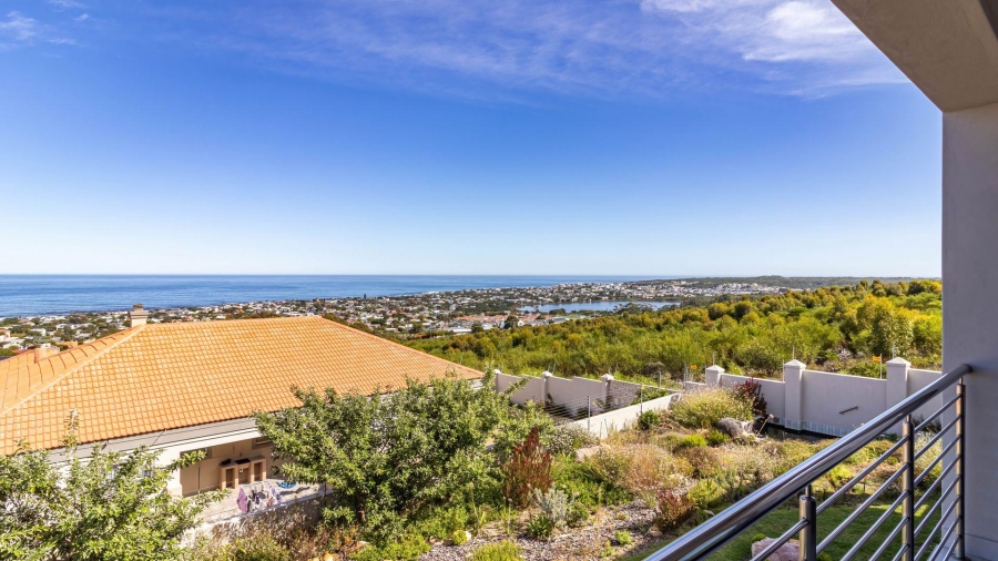 4 Bedroom Property for Sale in Berghof Western Cape